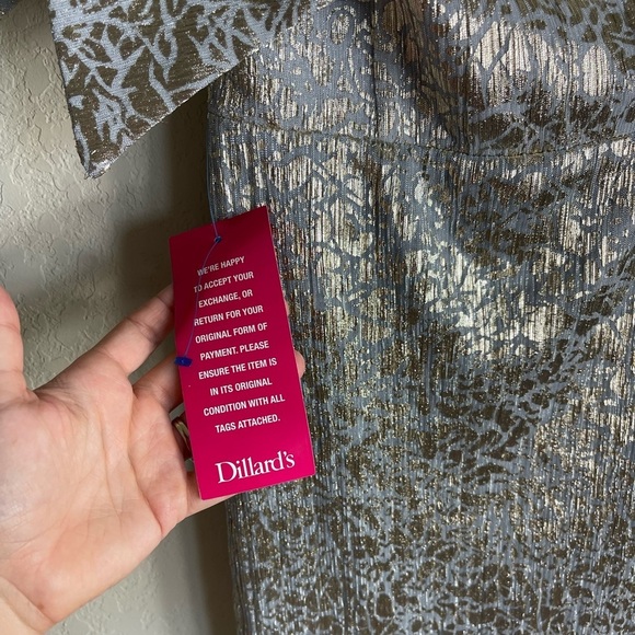 Betsy & Adam Metallic One Shoulder Crinkle Foil Dress Bow Sash Size 4 NWT - Picture 4 of 10